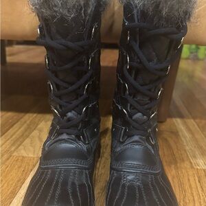 New - Size 8 Sorel Women's Torfino II Black Waterproof Boots